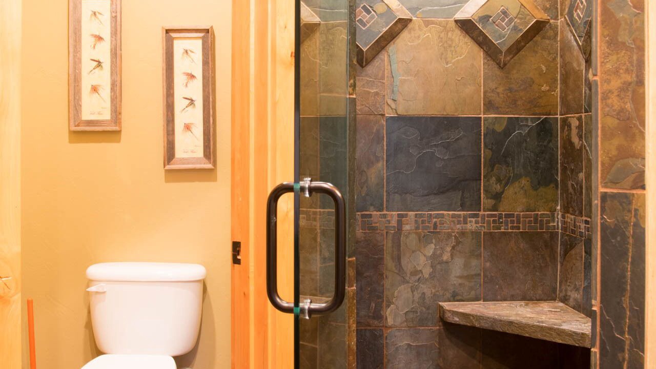 Photo of Bathroom in Island Park