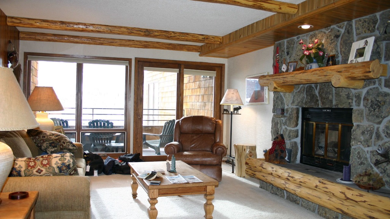 Photo of Livingroom in Big Sky