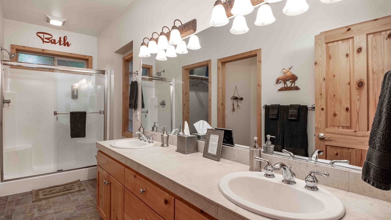 Photo of Bathroom in Deer Park