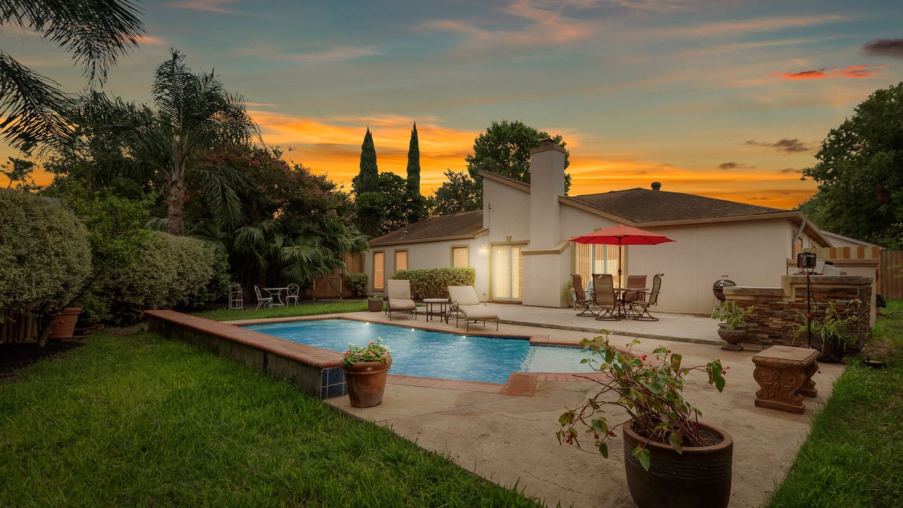 Photo of Outdoor in Clodine