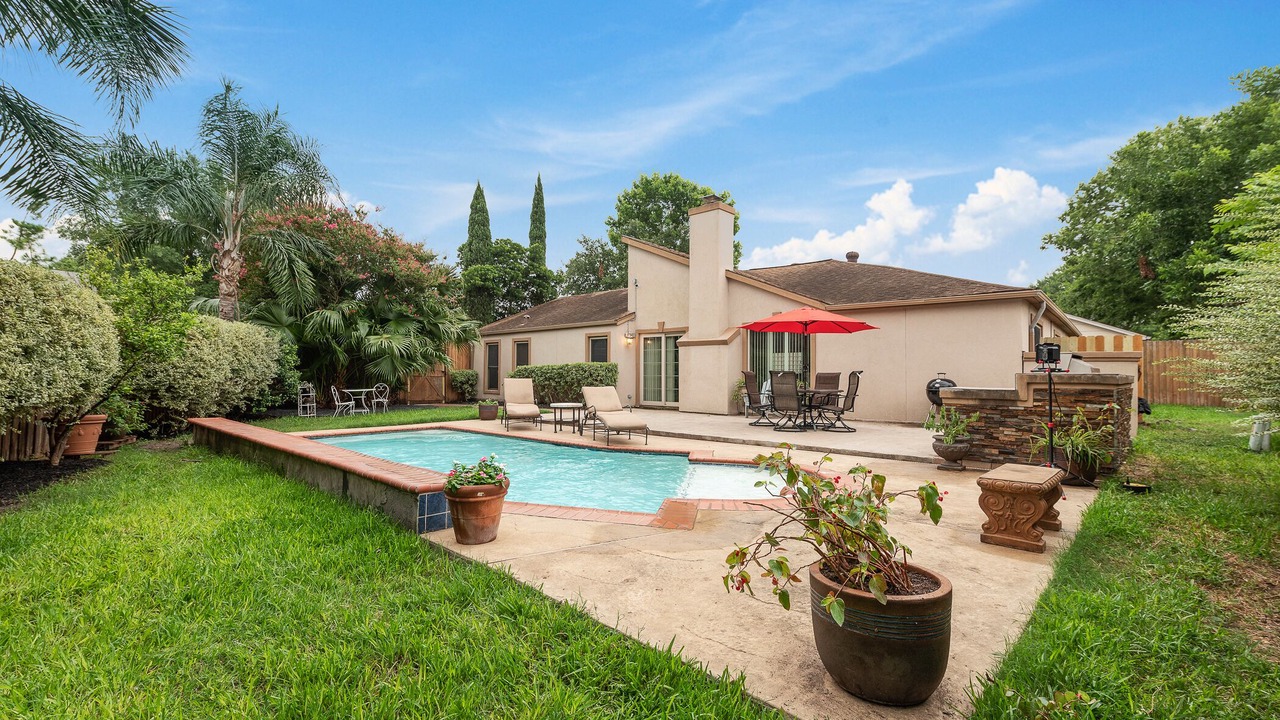 Photo of Outdoor in Clodine