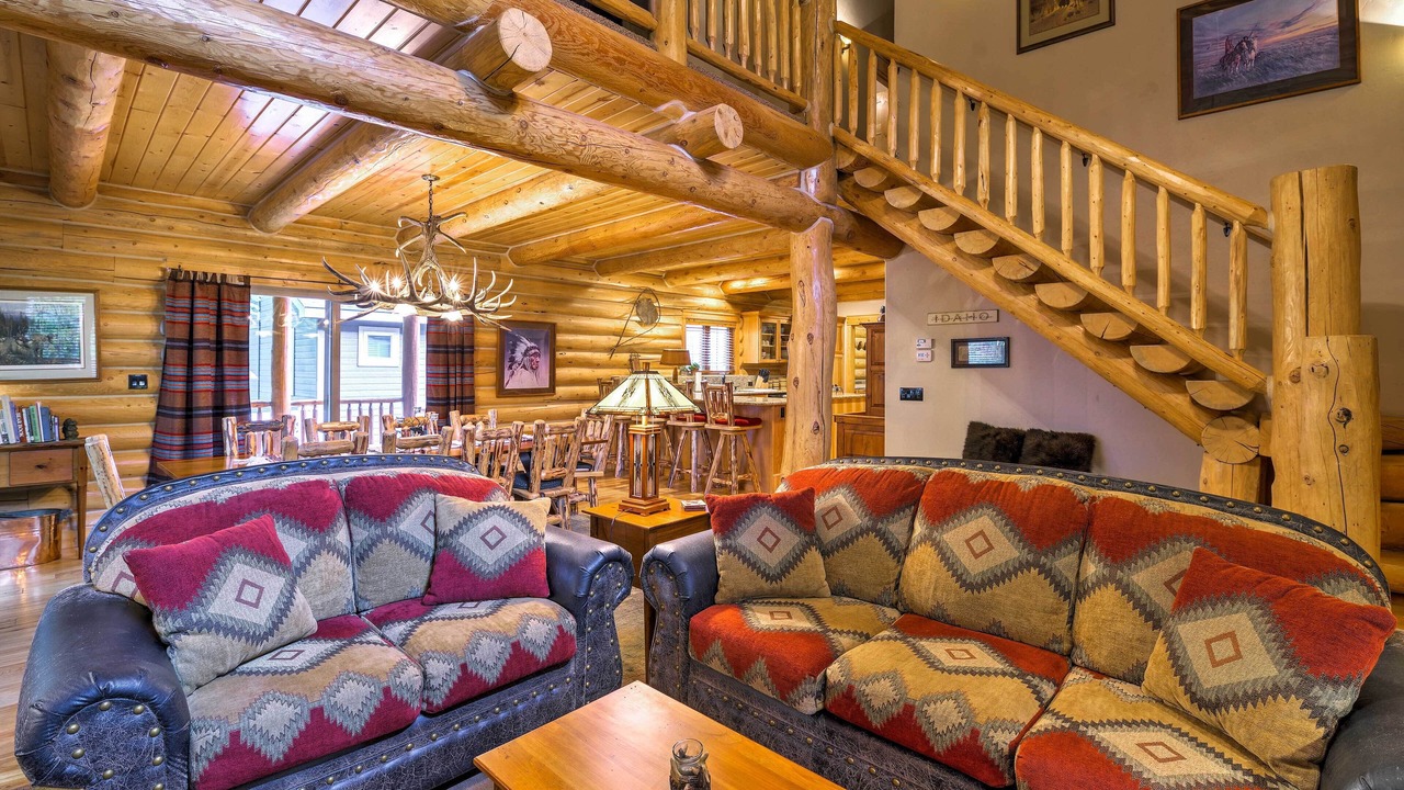 Photo of Livingroom in McCall