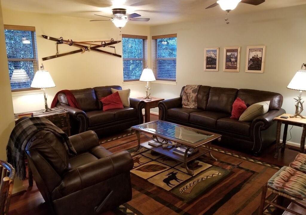 Photo of Livingroom in Victor