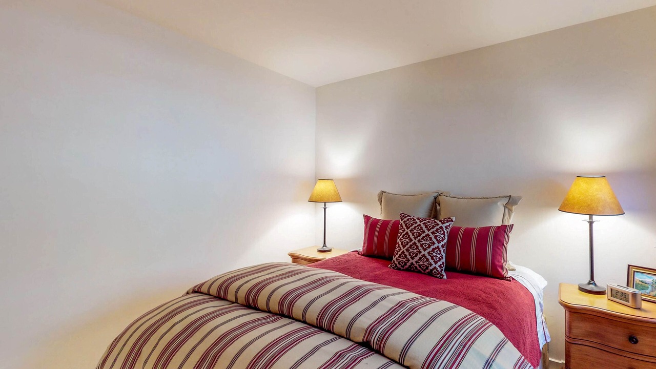 Photo of Bedroom in Warm Springs