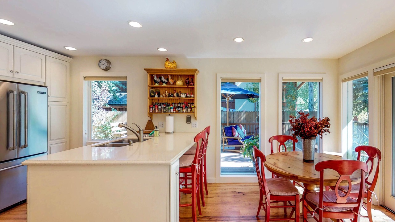 Photo of Kitchen in Warm Springs