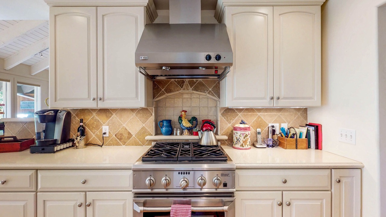 Photo of Kitchen in Warm Springs