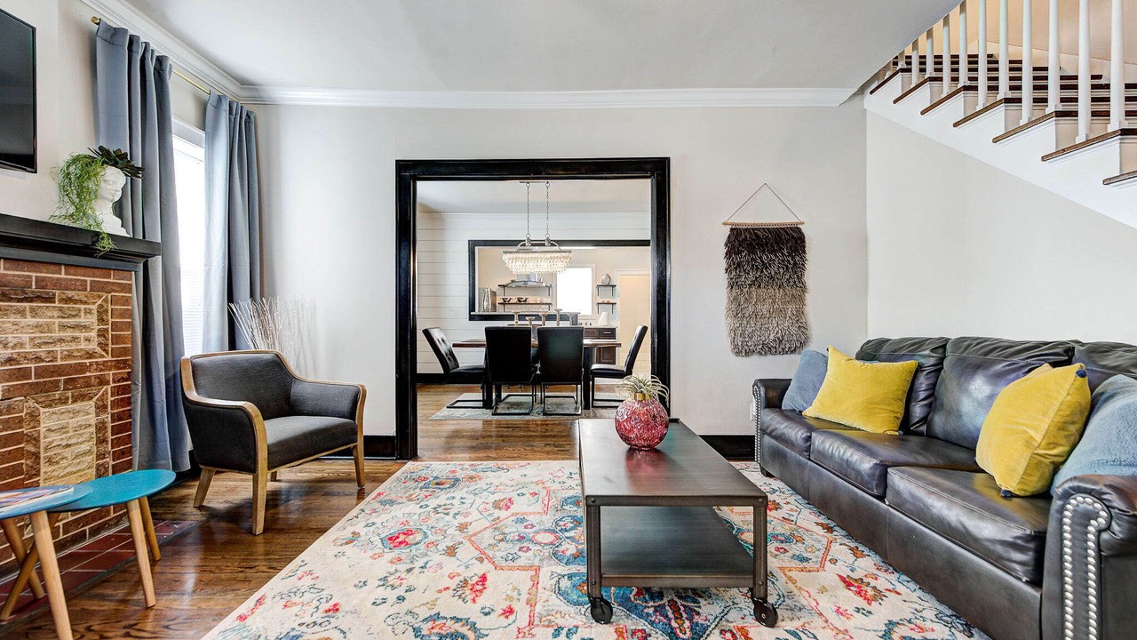 Photo of Livingroom in Lincoln Terrace