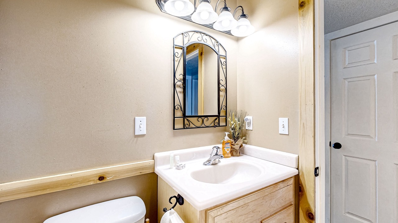 Photo of Bathroom in Harbor Village