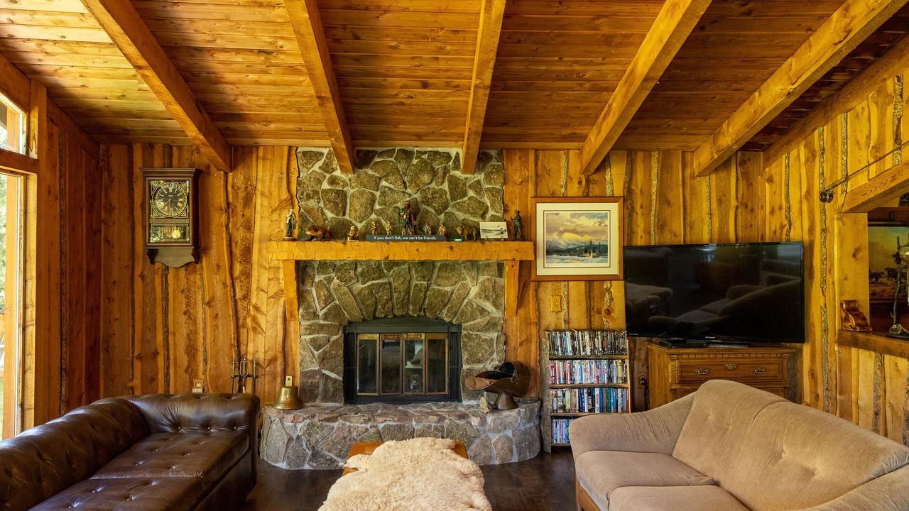 Photo of Livingroom in Silver Gate