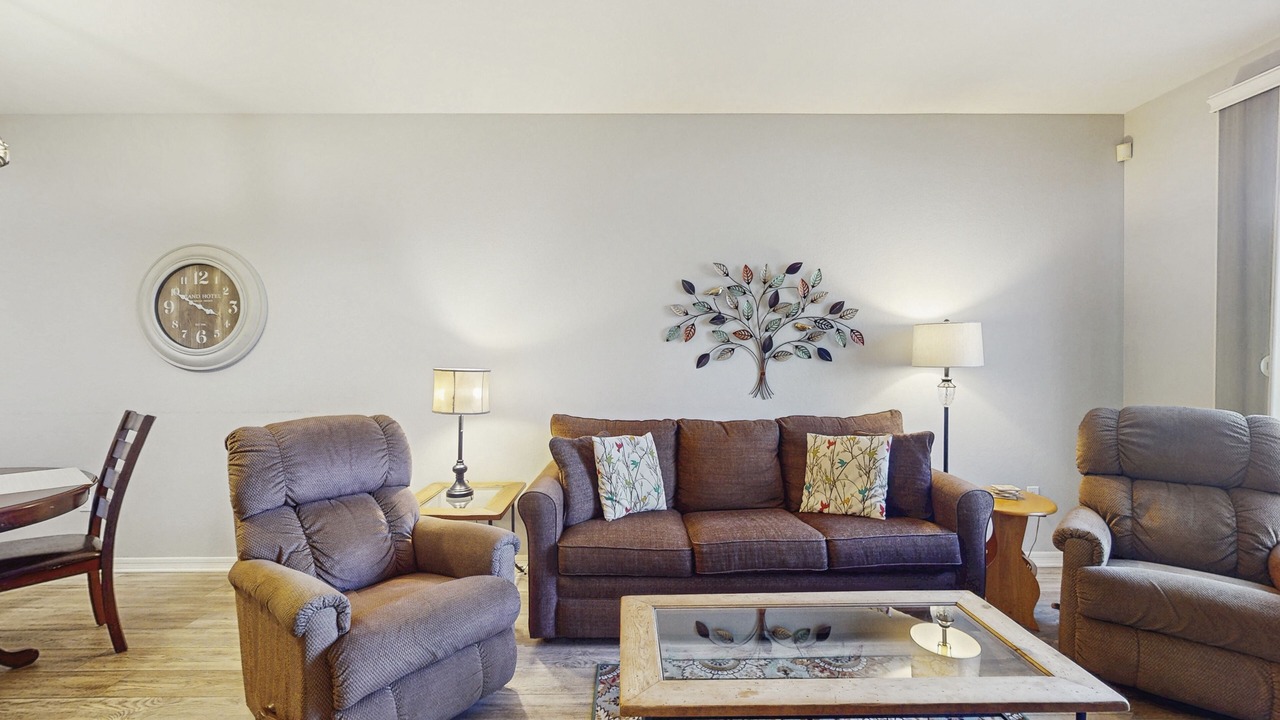 Photo of Livingroom in Superstition Lakes