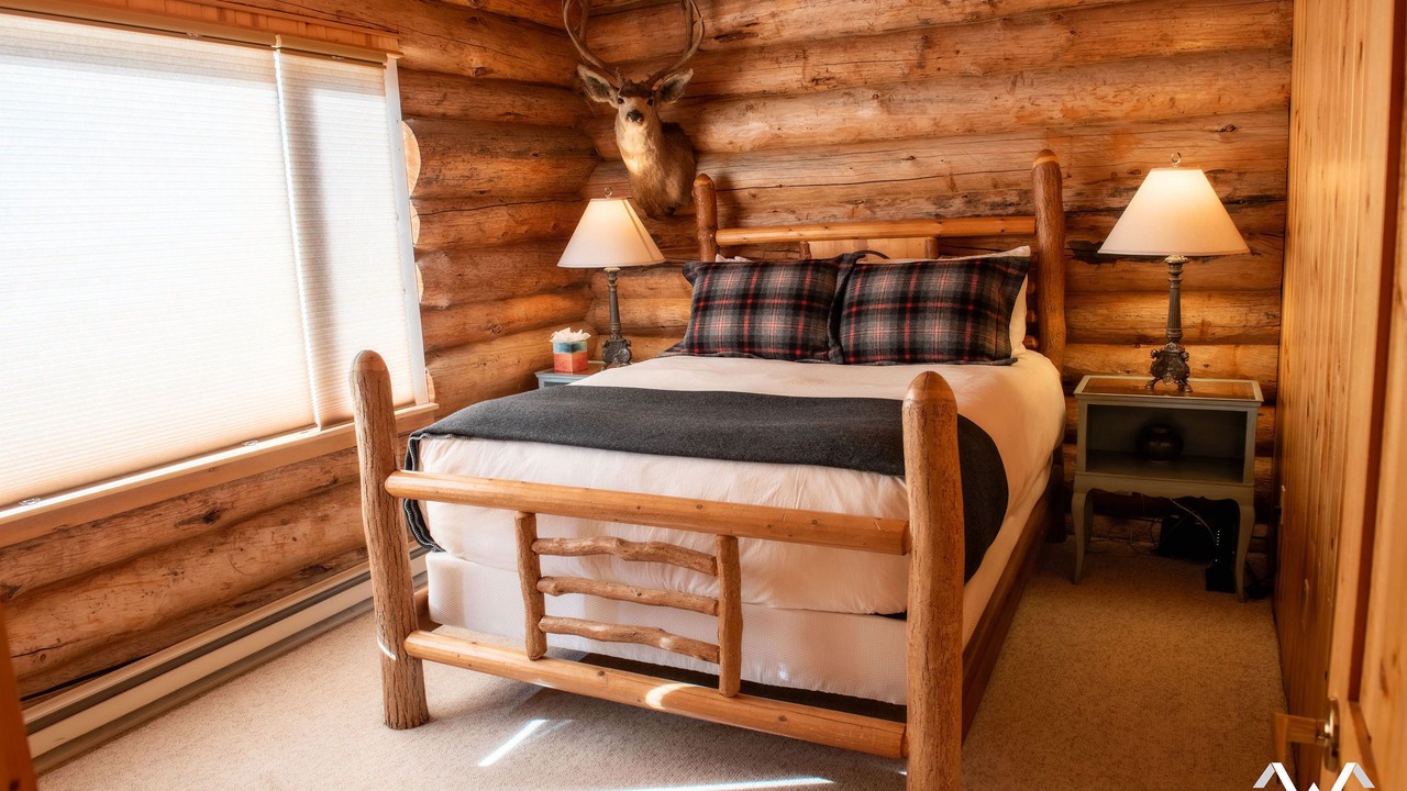 Photo of Bedroom in Gallatin Gateway