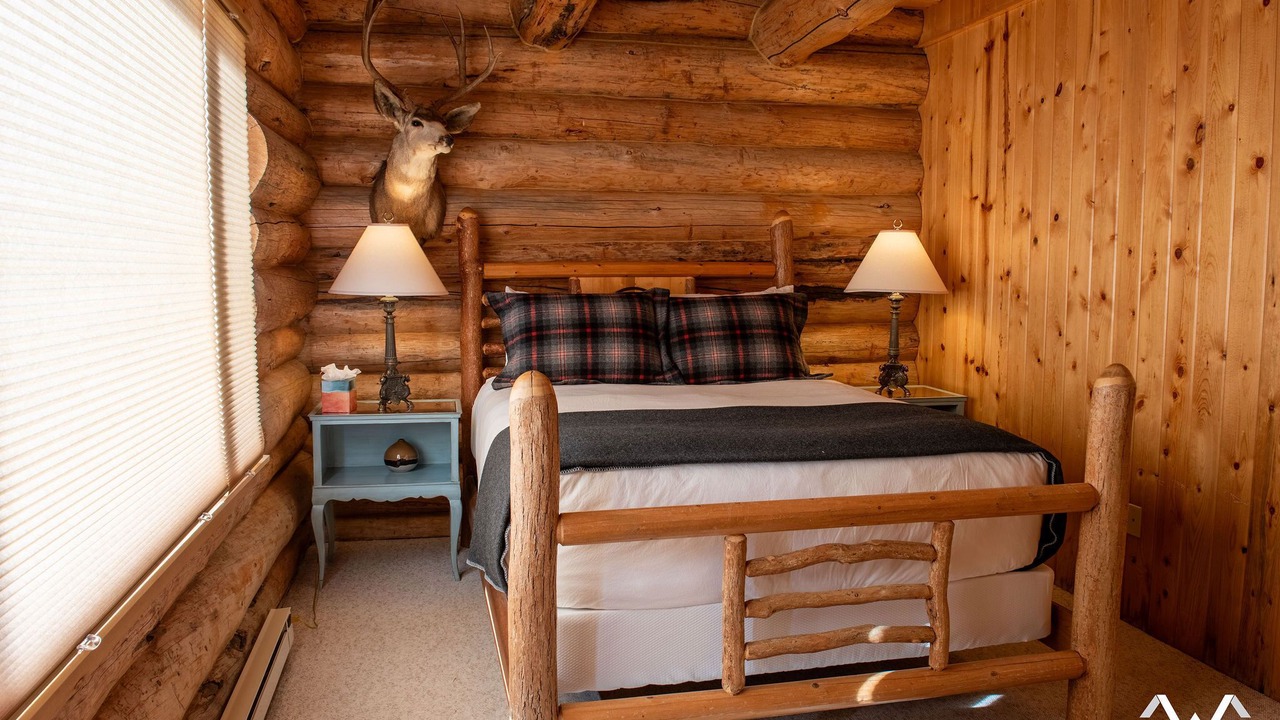 Photo of Bedroom in Gallatin Gateway