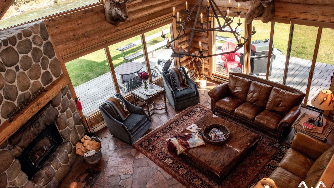 Photo of Livingroom in Gallatin Gateway