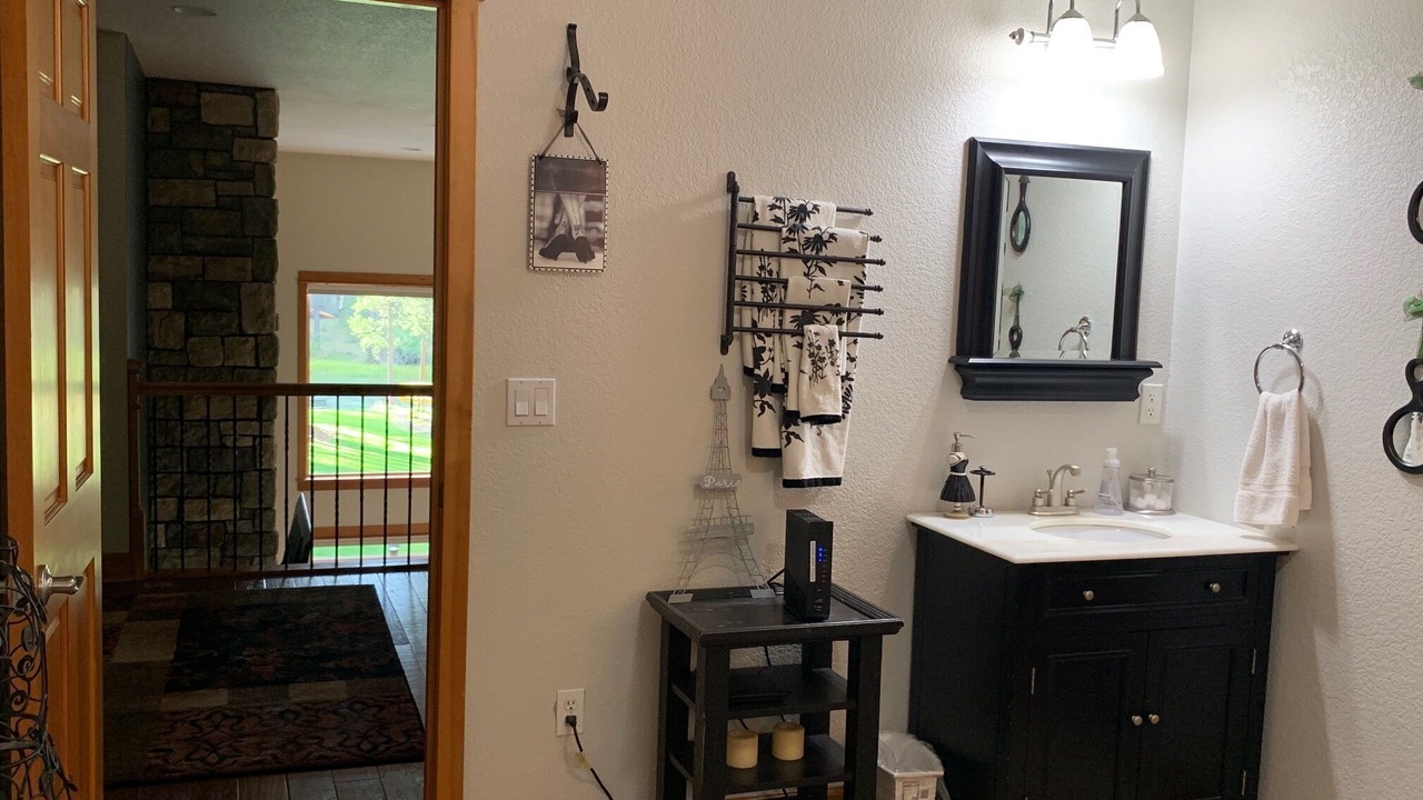 Photo of Bedroom in Sunriver