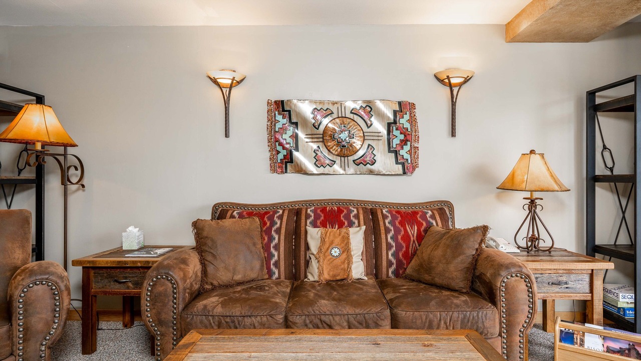Photo of Livingroom in Big Sky