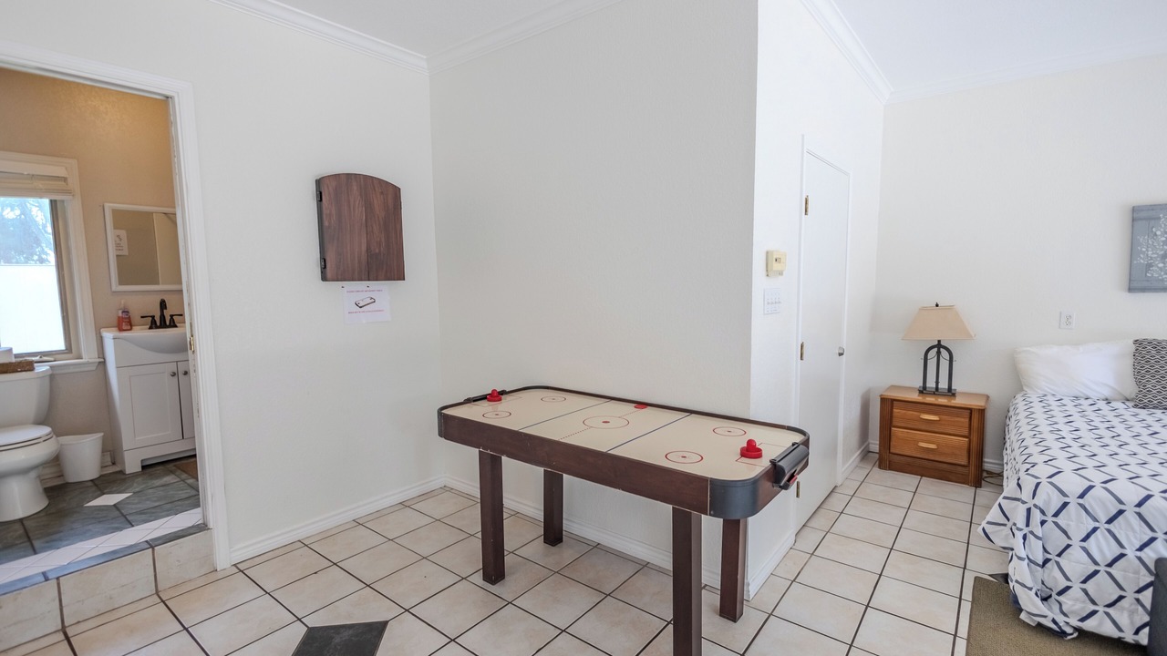 Photo of Bedroom in Canyon Lake