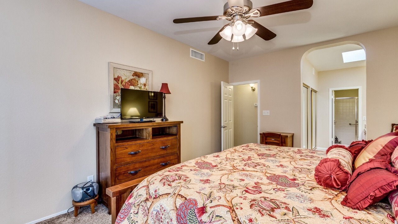Photo of Bedroom in Alta Mesa Community Association