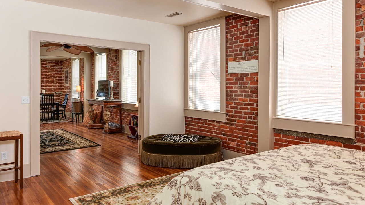 Photo of Bedroom in Hendersonville