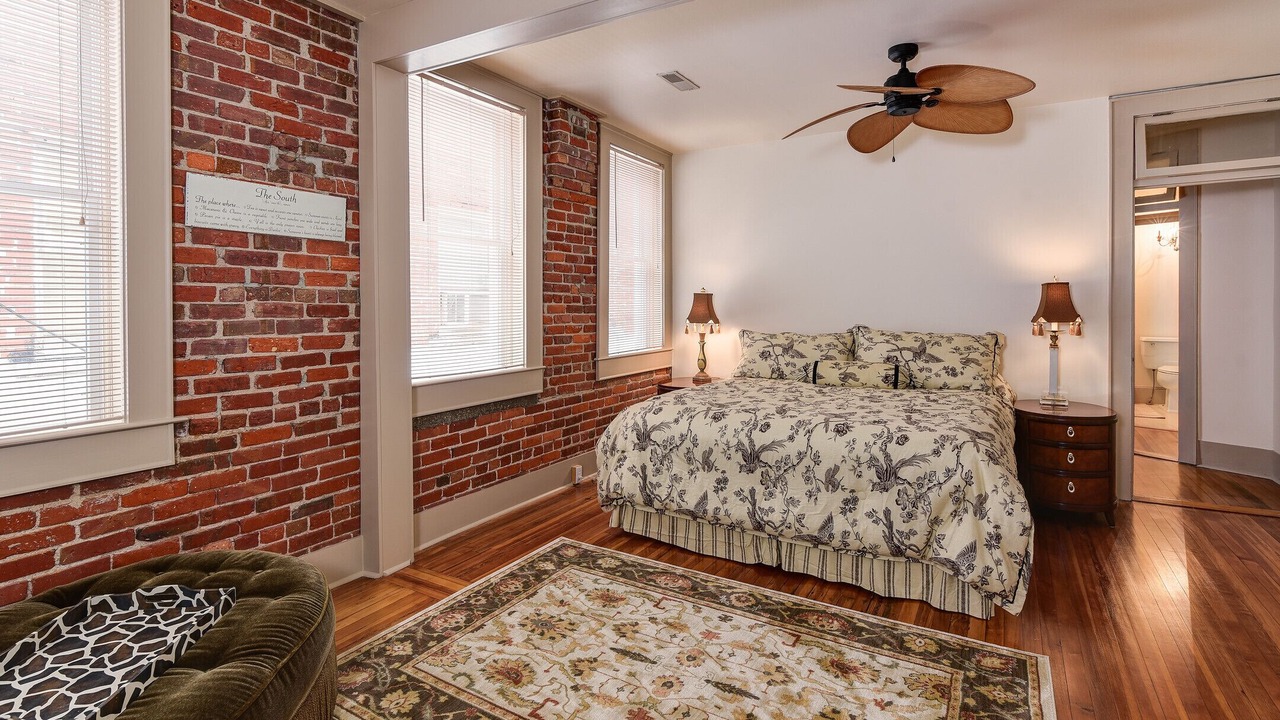 Photo of Bedroom in Hendersonville
