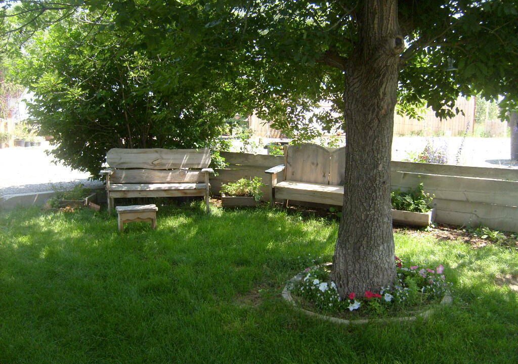 Photo of Others in Gooding