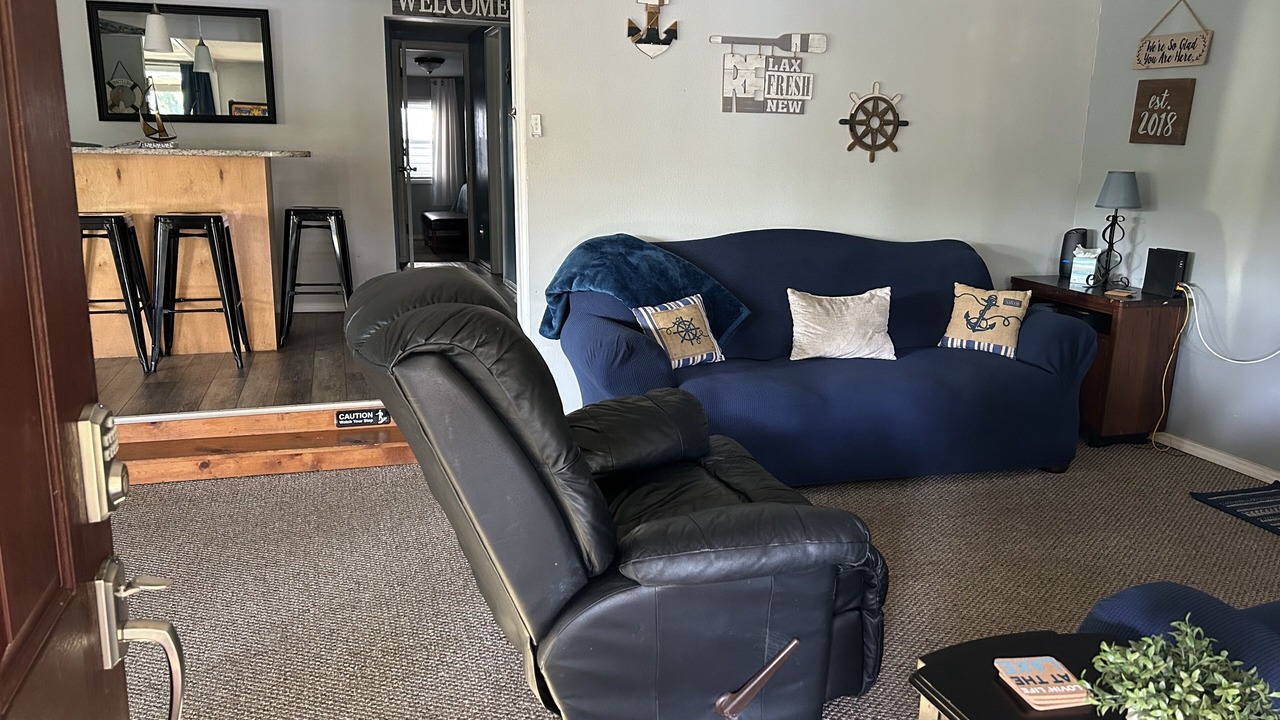 Photo of Livingroom in Manning