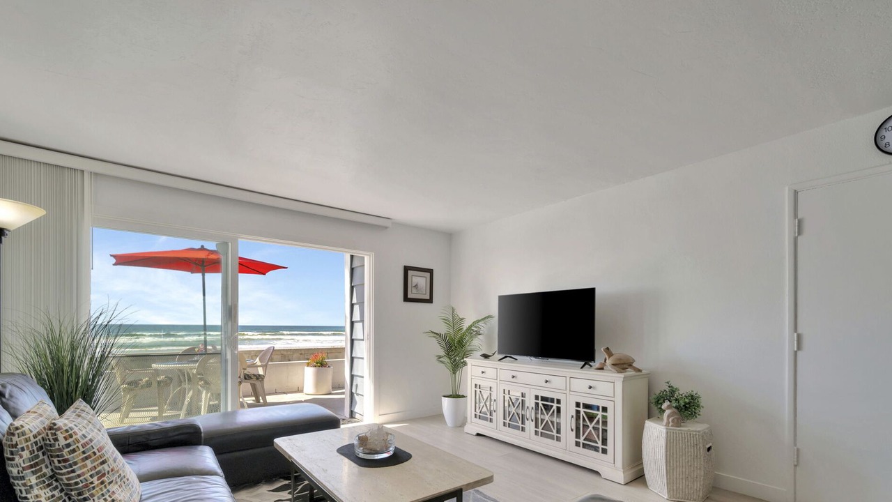 Photo of Livingroom in Mission Beach