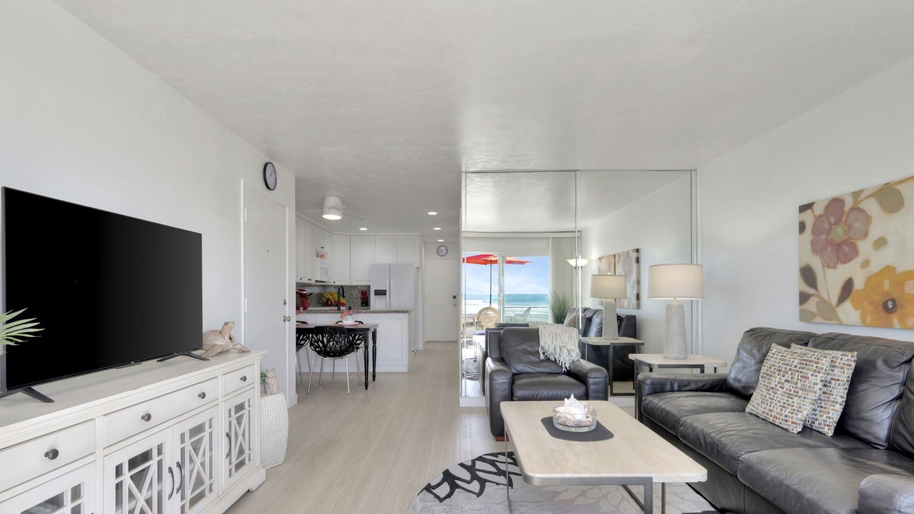 Photo of Livingroom in Mission Beach