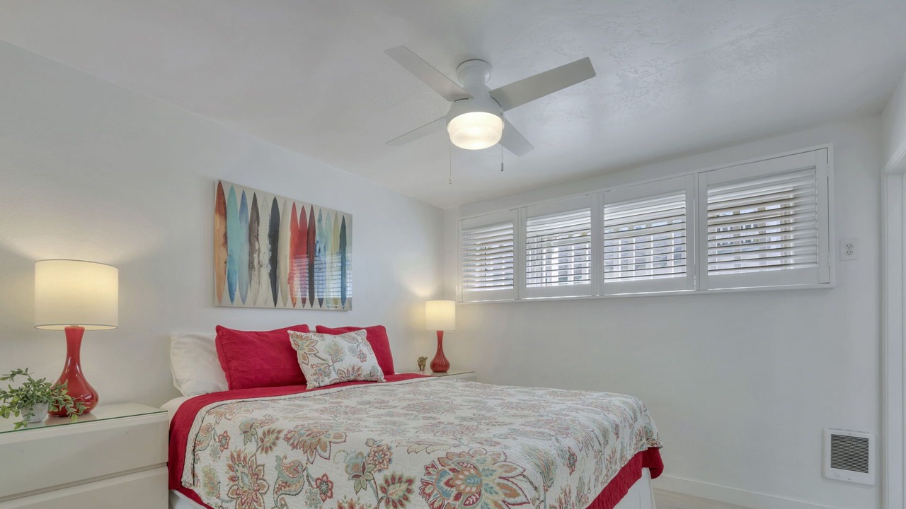 Photo of Bedroom in Mission Beach