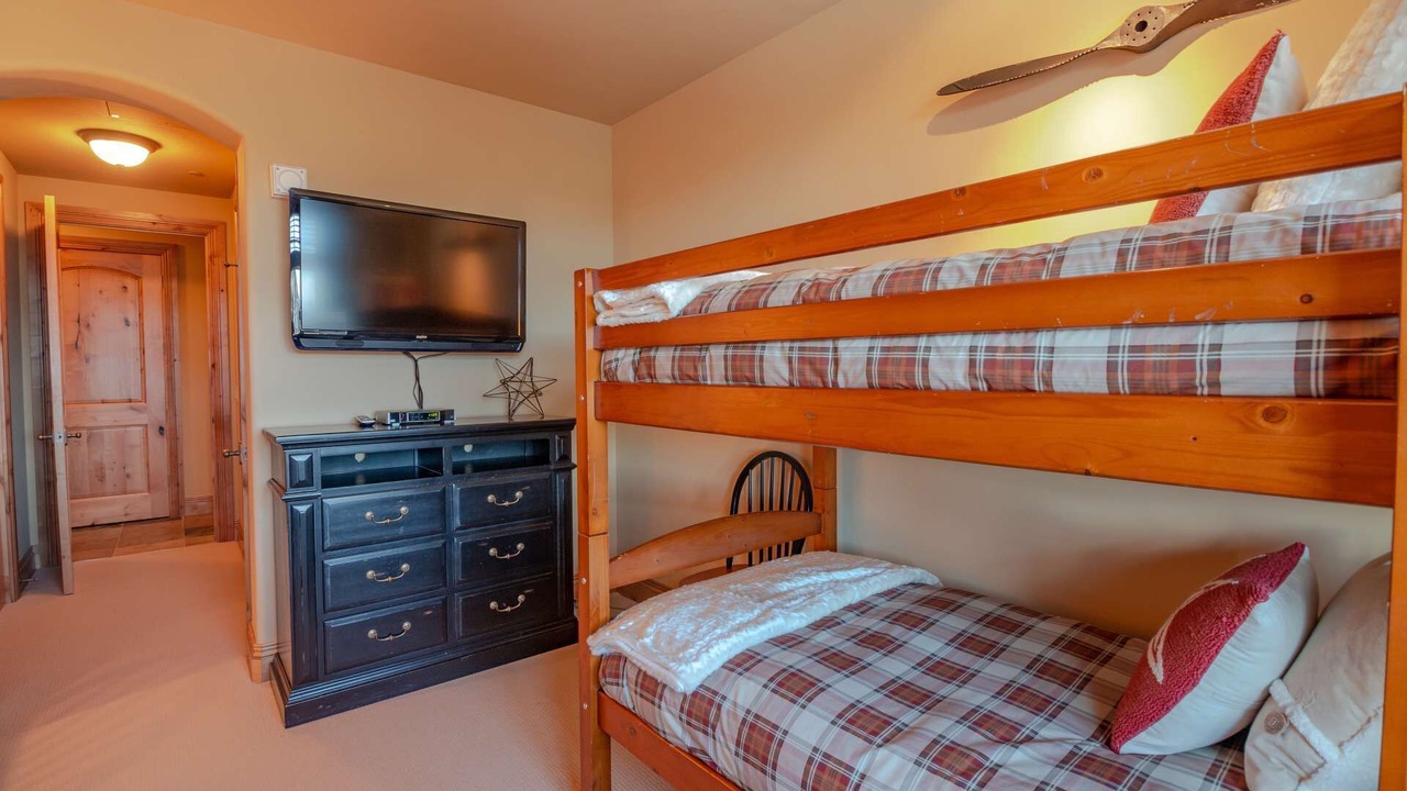 Photo of Bedroom in Empire Pass