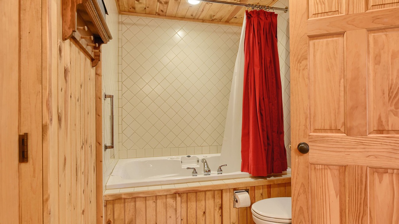 Photo of Bathroom in Lead