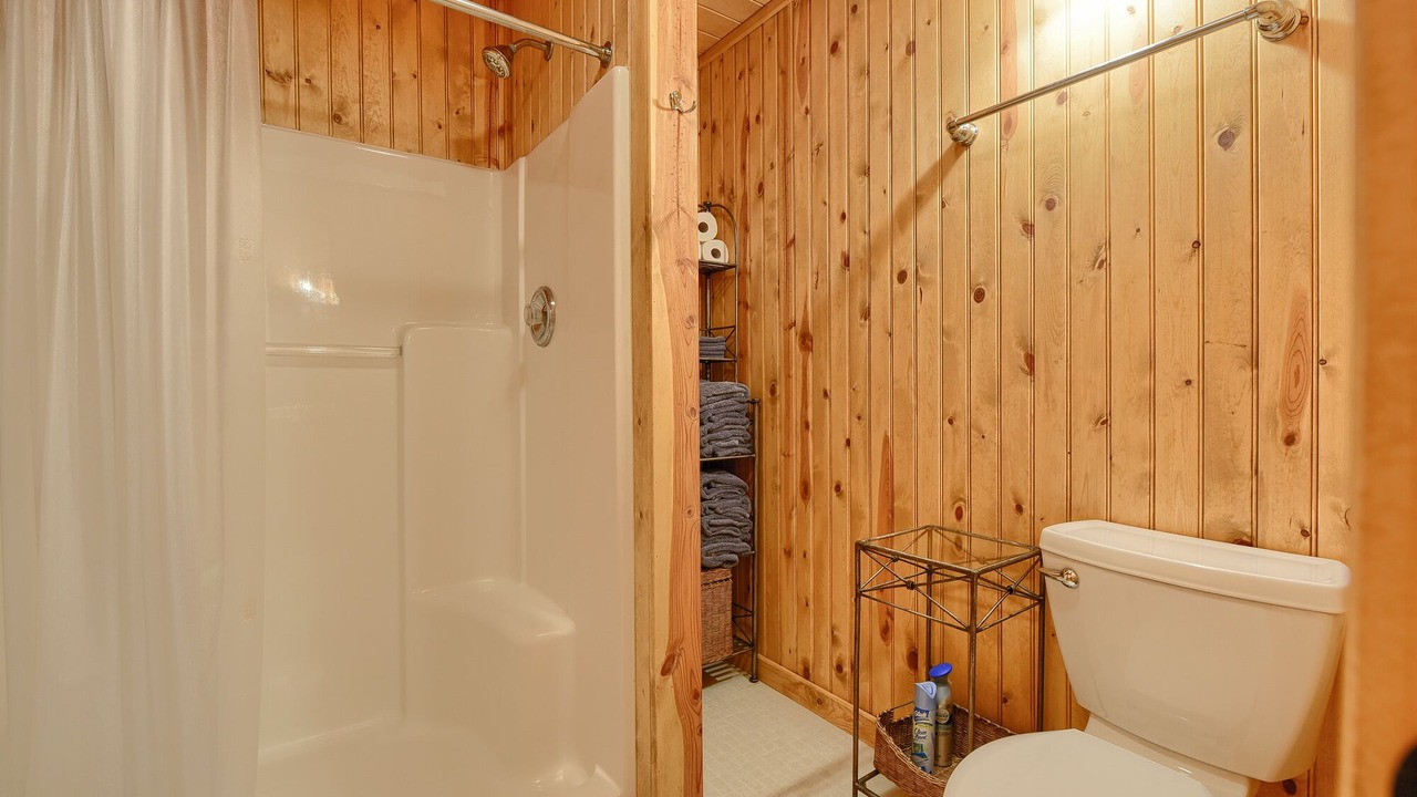 Photo of Bathroom in Lead