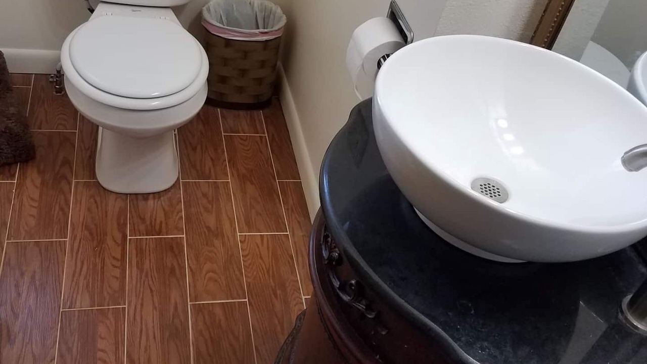 Photo of Bathroom in Thermopolis