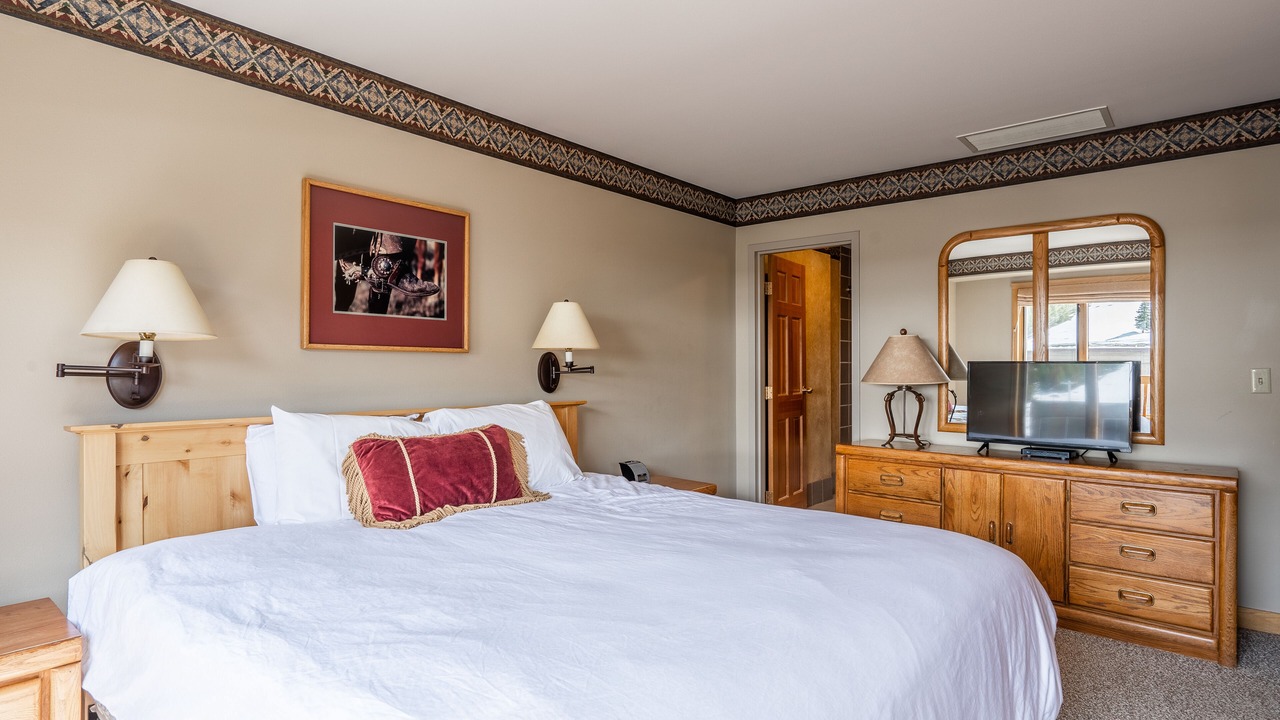 Photo of Bedroom in Big Sky