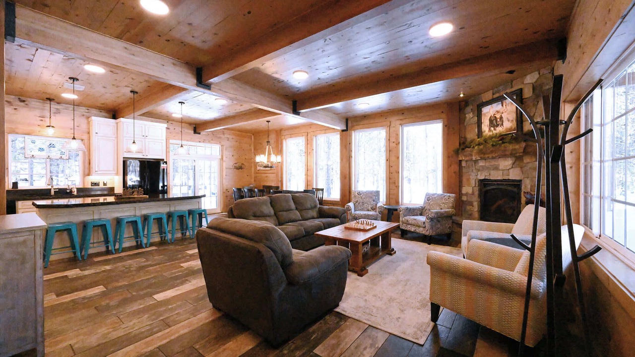 Photo of Livingroom in Island Park