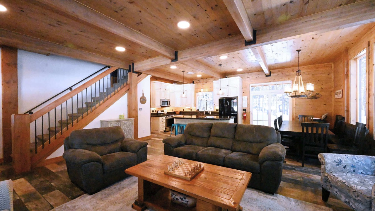 Photo of Livingroom in Island Park
