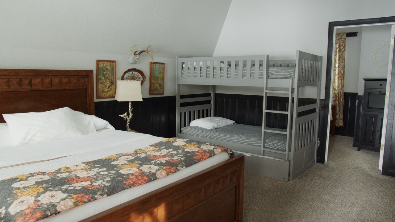 Photo of Bedroom in Athol