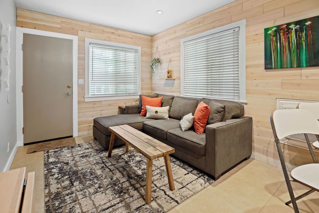 Photo of Livingroom in Mission Beach