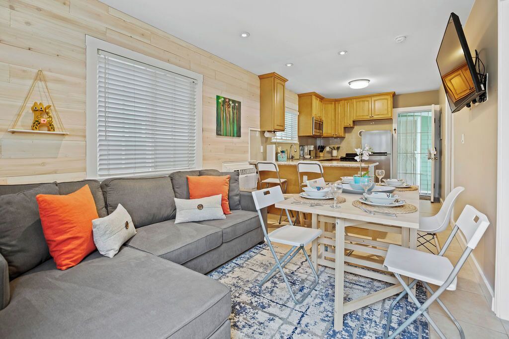 Photo of Livingroom in Mission Beach
