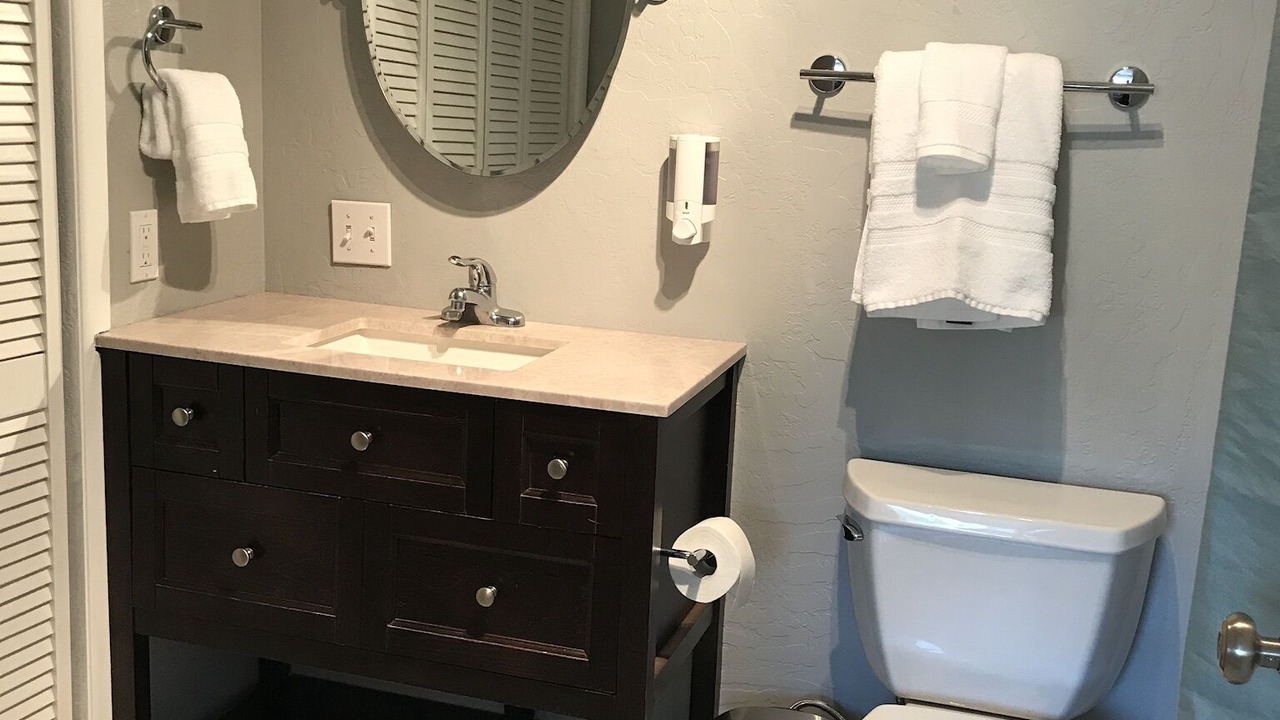 Photo of Bathroom in Cottonwood