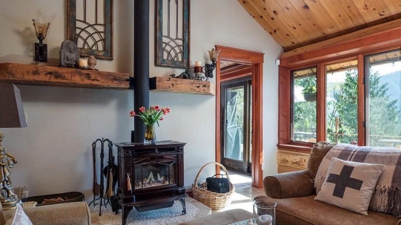 Photo of Livingroom in Jordan Road-Canyon Creek