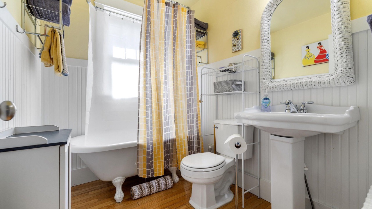 Photo of Bathroom in Red Lodge