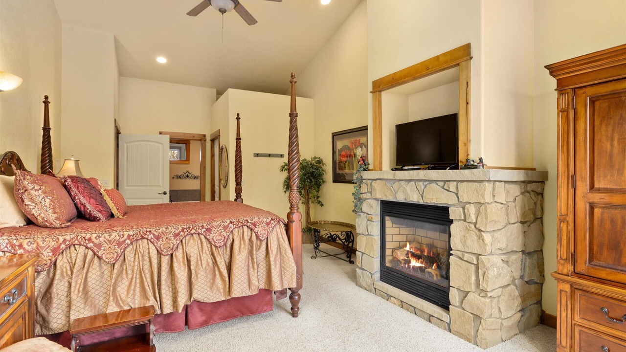 Photo of Bedroom in Red Lodge