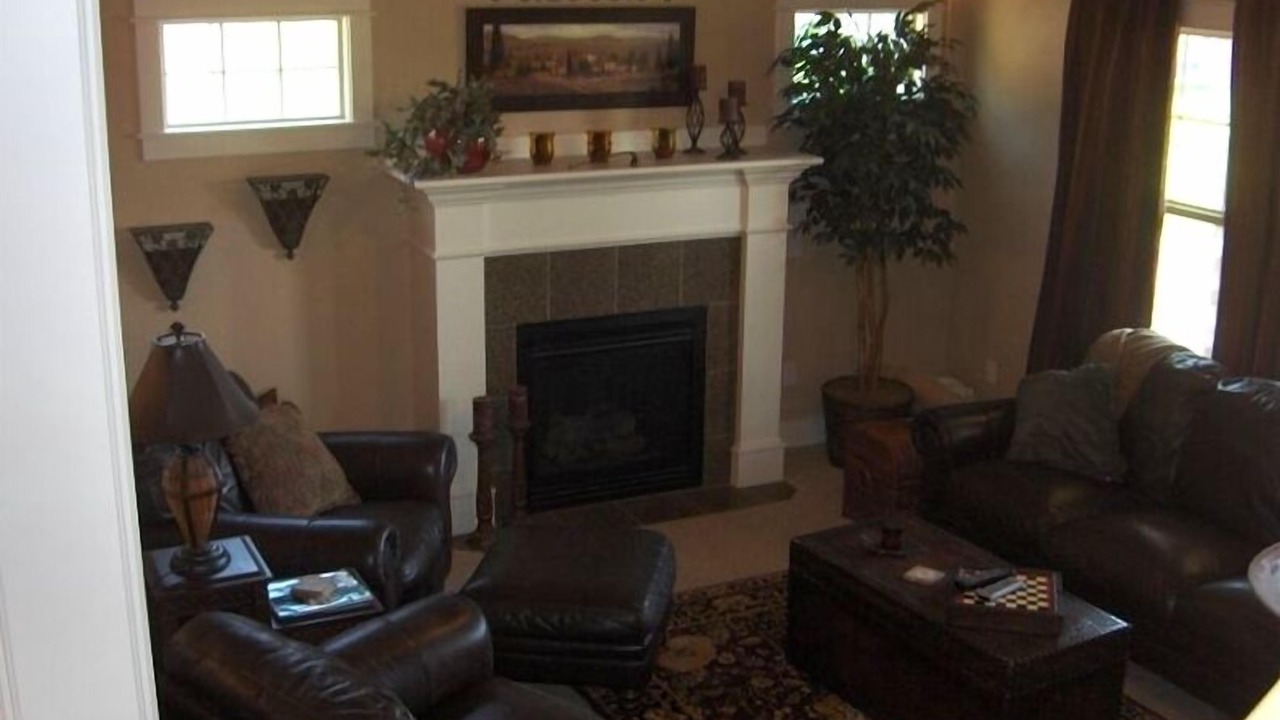 Photo of Livingroom in Eagle