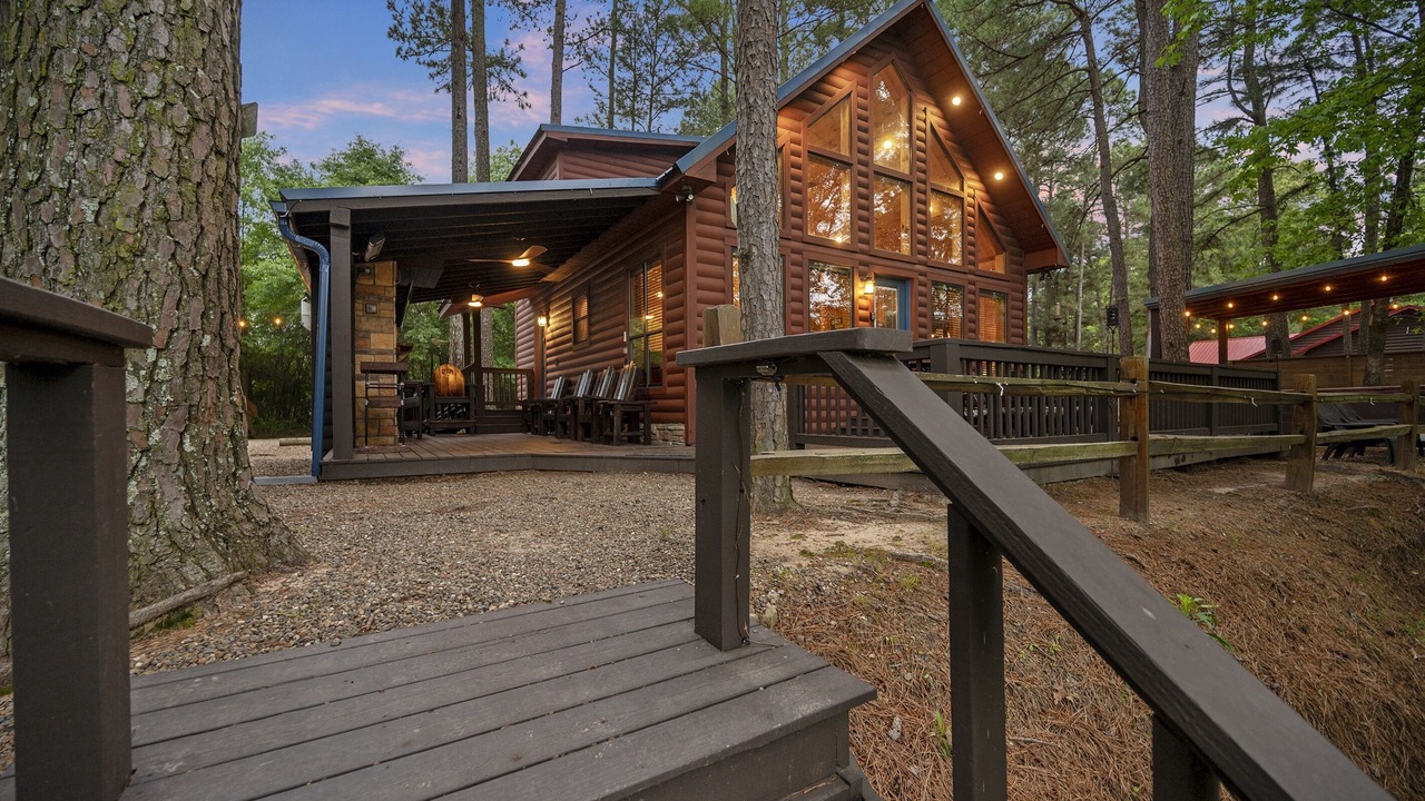 Photo of Patio Balcony in Broken Bow