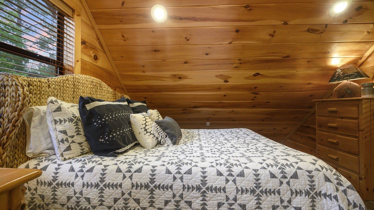 Photo of Bedroom in Broken Bow