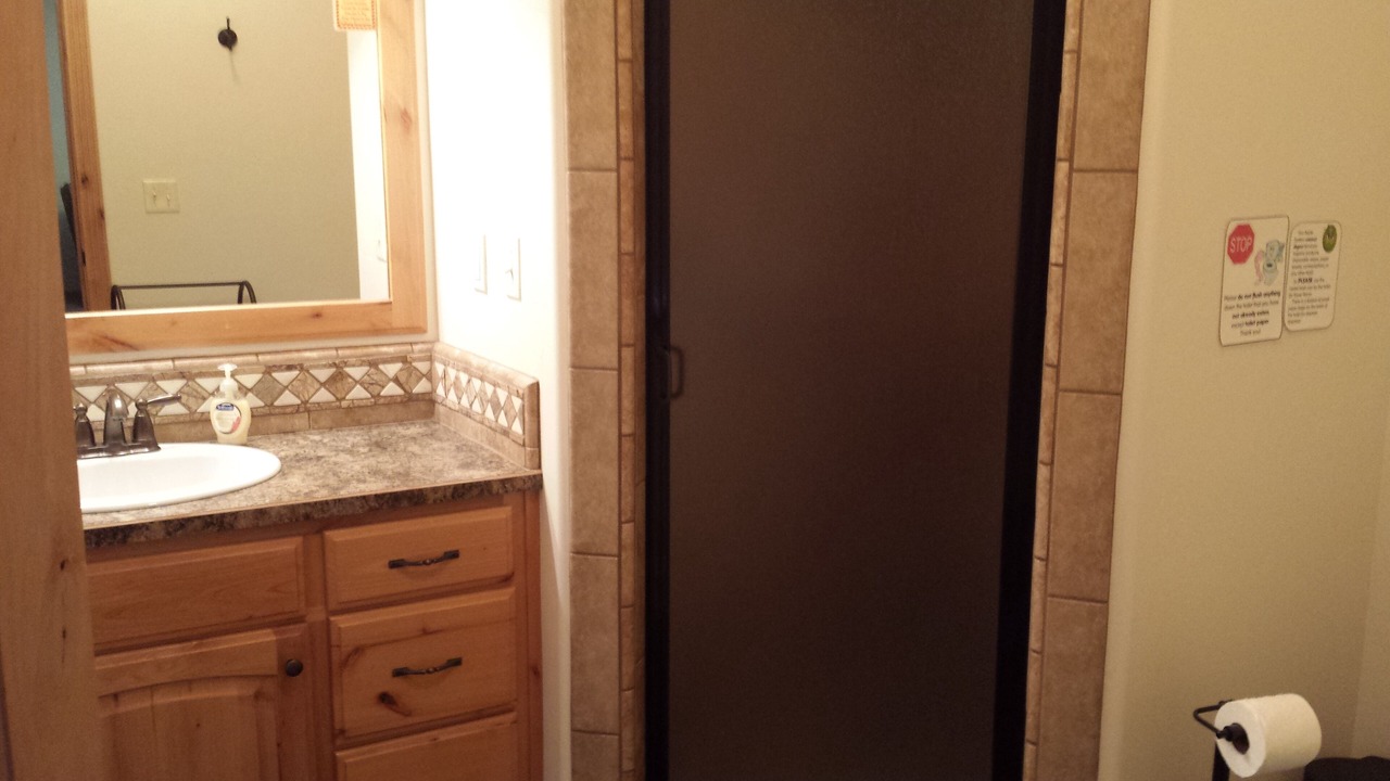 Photo of Bathroom in Island Park
