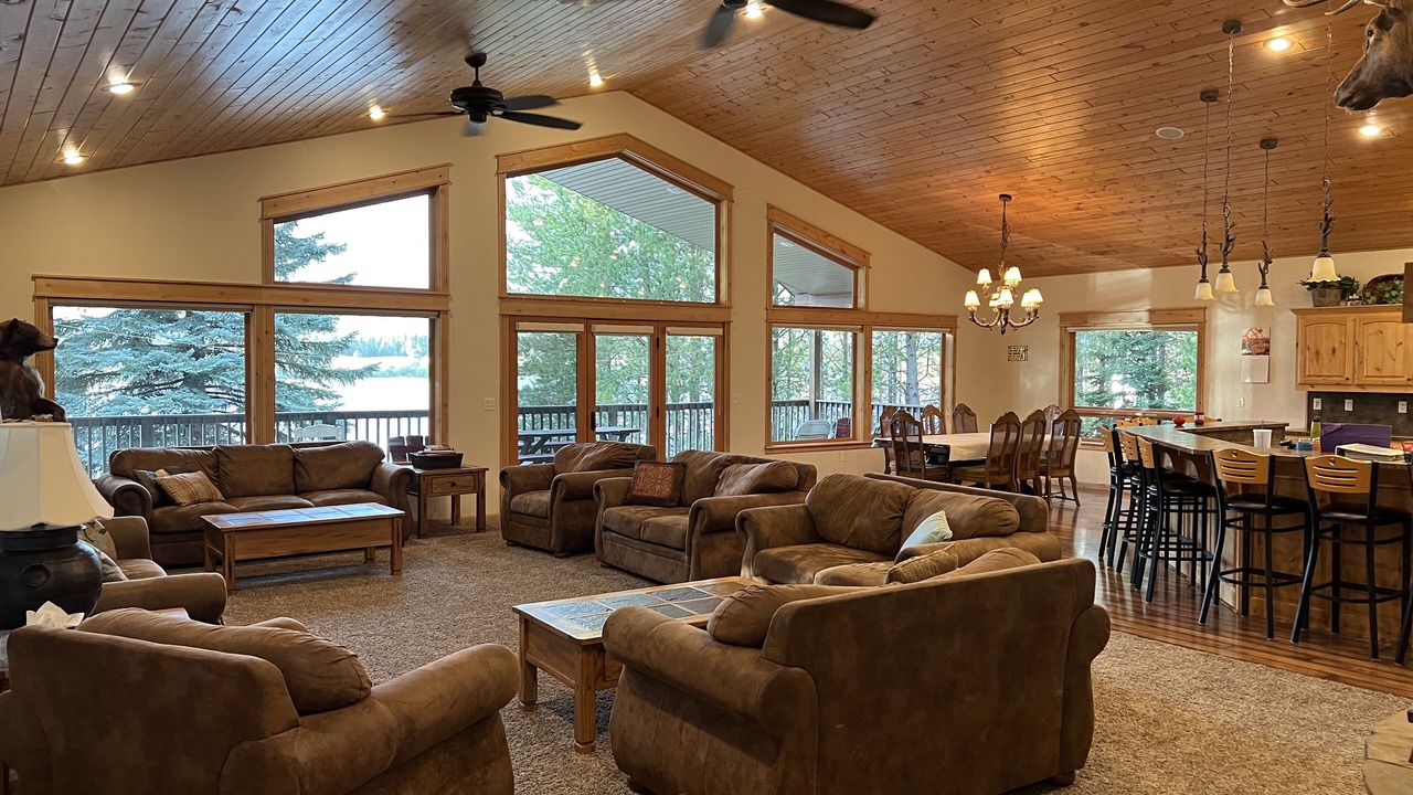 Photo of Livingroom in Island Park