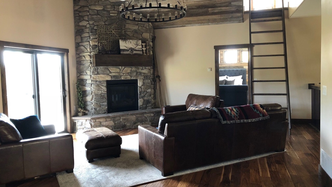 Photo of Livingroom in Ririe
