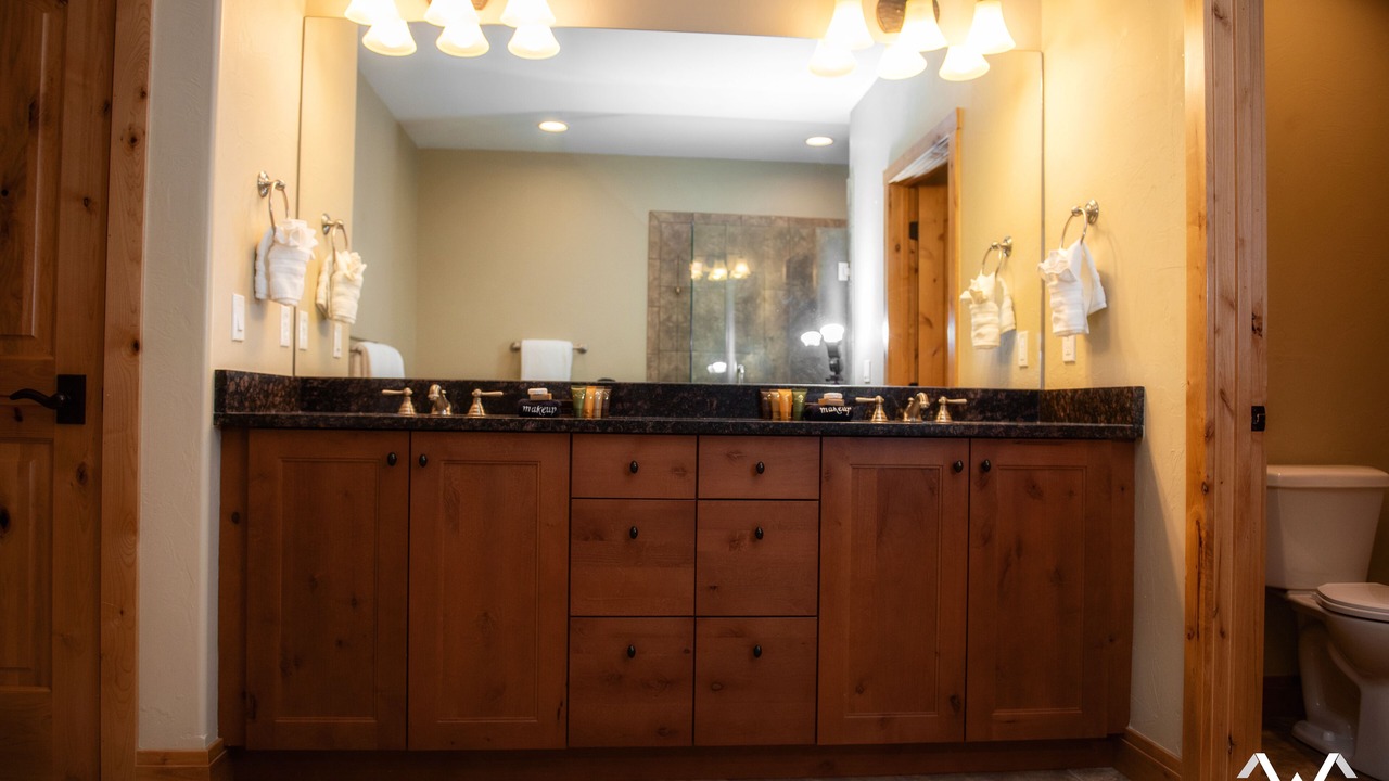 Photo of Bathroom in Big Sky