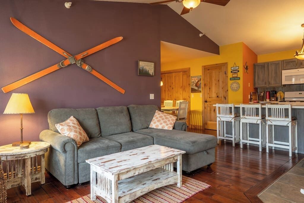 Photo of Livingroom in Big Sky